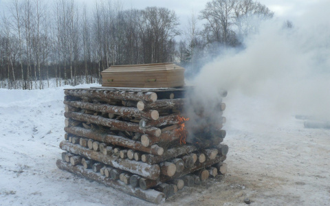 Тело мужчины для огненного погребения  привезли в Кировскую область из Москвы