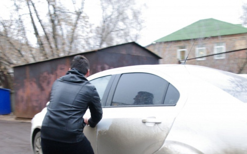 16-летний кировчанин едва не задушил водителя, а потом угнал его авто