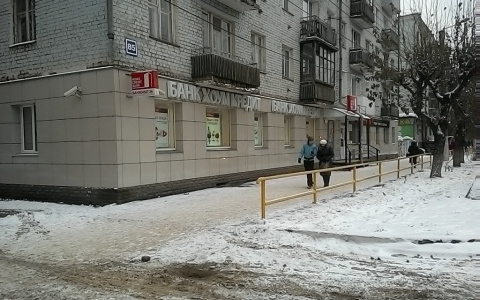 Объявлена награда за сведения об ограблении банка на Воровского