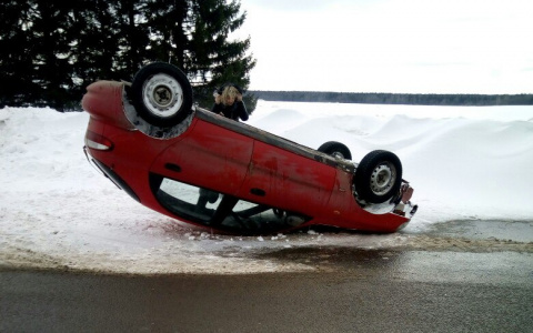 В Кирове перевернулся Daewoo: владелец авто объяснил, как произошло ДТП