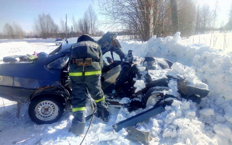 На трассе в Слободском районе в ДТП погибла женщина-водитель