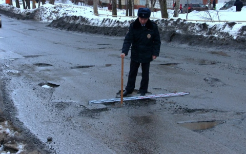 Стало известно, сколько людей за 2017 год погибли из-за плохих дорог