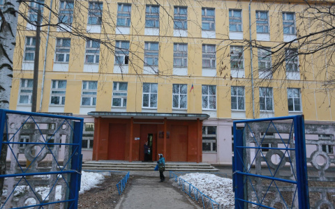 Власти рассказали, сколько школ в Кирове нужно, чтобы не было второй смены