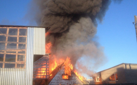 Что обсуждают в Кирове: ЧП в СИЗО и причина пожара в поселке Новый