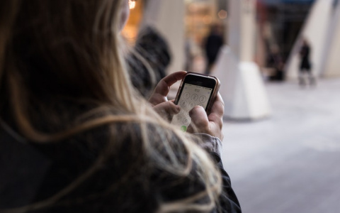 Кировчанка потеряла 90 тысяч рублей, пытаясь получить денежный приз