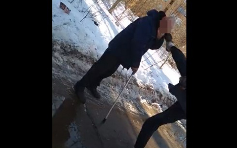 Чепецким подросткам за избиение инвалида грозит до 7 лет тюрьмы