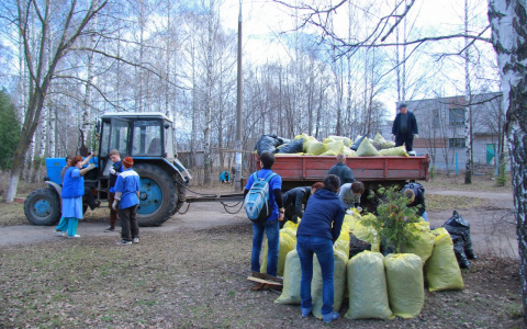 В Кирове стартуют городские субботники