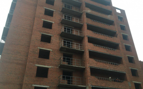 Достраивать дома обманутых дольщиков смогут другие строительные компании