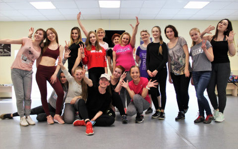 Танцы, лекция о целлюлите и фото с травой: в Кирове прошел фитнес-фестиваль