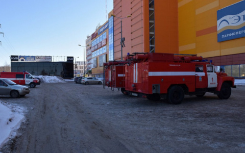 Что обсуждают в Кирове: проверка ТЦ и смертельное ДТП