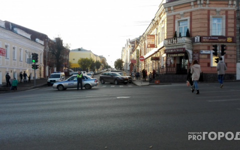 Опубликован список улиц, которые перекроют в майские праздники