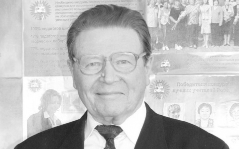 В Кирове умер заслуженный учитель РФ