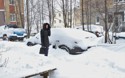 Фоторепортаж: что происходит в Кирове на третий день сильнейшего снегопада