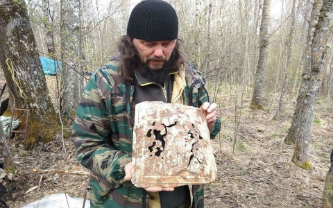 Поисковики из Кирова обнаружили уникальный церковный артефакт XIX века