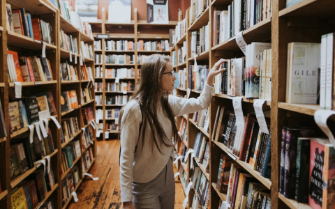 Прием в вузы 2018: на кого учат в Кирове и сколько это стоит