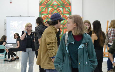 Ночь музеев в Кирове: индийские танцы, картины 3D, чайная церемония и динозавроростомер