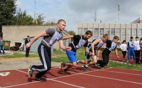 Спортивная весна в Кирове: ралли, фестиваль ГТО и легкоатлетическая эстафета