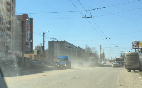 Нормы грязи на улицах Кирова превышены в 61 раз: как дорожная пыль отражается на здоровье и почему коммунальщики не справляются?