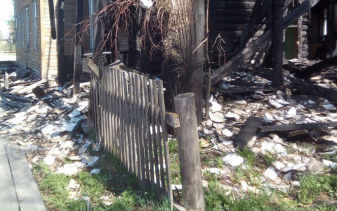 В больнице в Кировской области истории болезни пациентов выбросили на улицу