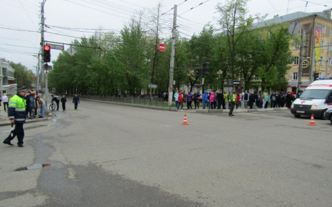 В Кирове во время легкоатлетической эстафеты велосипедист сбил ребенка