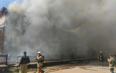 В Вересниках сгорел 16-квартирный дом: погорельцам предоставят жилье