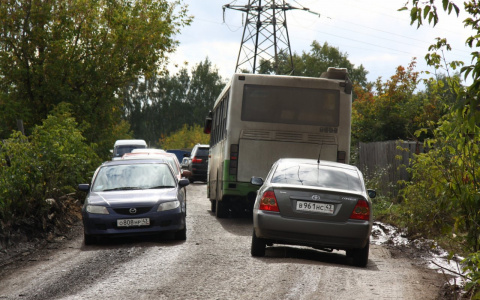 С пятью районами Кировской области прекратили автобусное сообщение