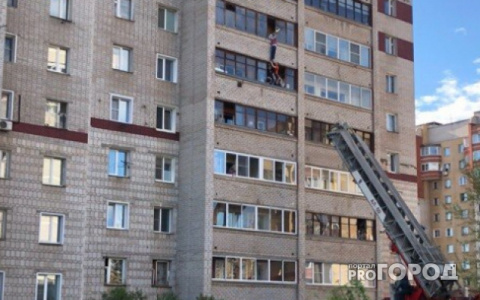 Школьник, которого сняли с балкона 6 этажа в Кирове, страдает психическим расстройством