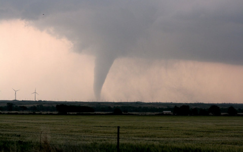 В Кировской области ожидается торнадо и крупный град