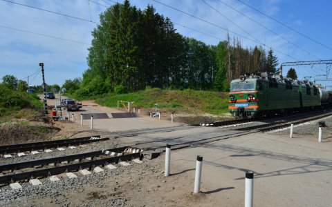 В Радужном перекроют переезд для авто