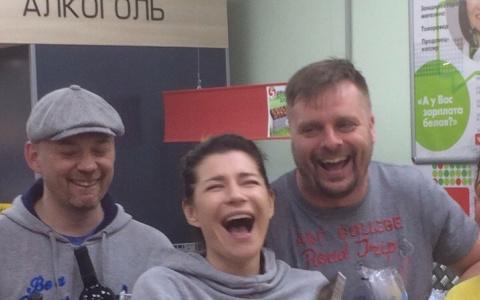 В уржумском магазине «Пятерочка» местные жители встретили известных актеров