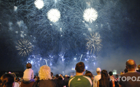 Афиша на День города в Кирове 2018: три фейерверка, полеты на шаре и концерт "Зверей"