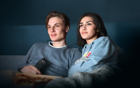 Телевизор в подарок при покупке смартфона – совместная акция LG и розничной сети «Ростелекома»