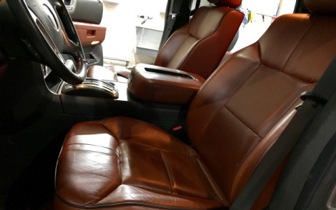 16 фото самых дорогих авто в Кирове, выставленных на продажу