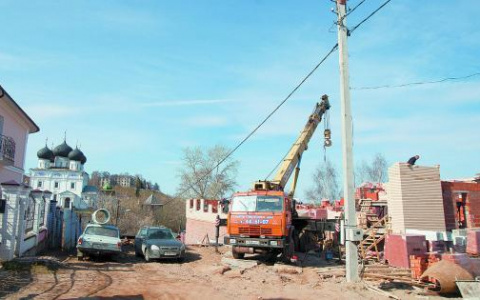 Суд постановил снести новостройку у Трифонова монастыря в Кирове