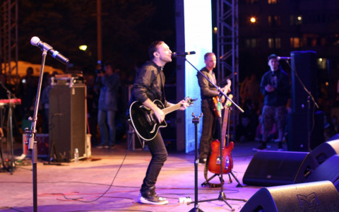 Что обсуждают: авиашоу и комментарий солиста "Зверей" по поводу концерта в Кирове