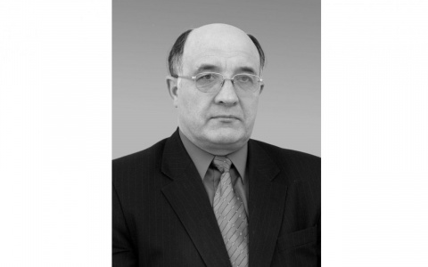 Умер заведующий кафедрой физики и медицинской информатики Кировского ГМУ