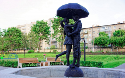 В сквере на улице Московской в Кирове открыли новый фонтан