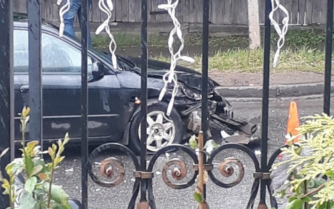 Очевидцы: «У кафе на улице Герцена пьяный водитель протаранил три машины»