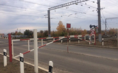 В Кировской области на два дня закроют три железнодорожных переезда