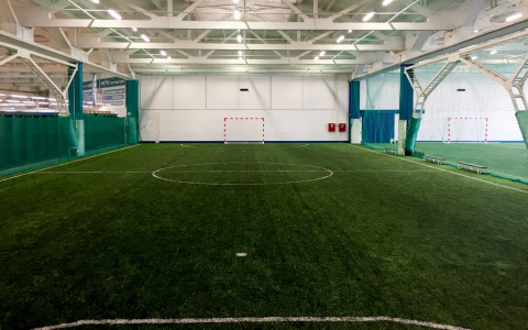 Возле стадиона "Родина" хотят построить крытое футбольное поле за 20 миллионов