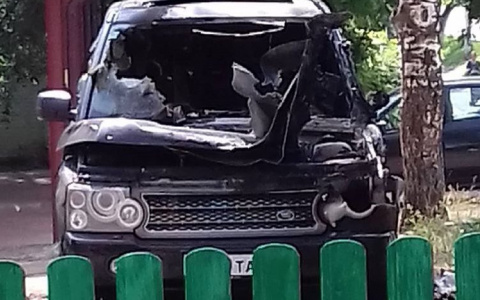 Ночью в Нововятске на парковке сгорел Land Rover