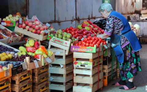 Мошенница обманула кировчанку на 100 тысяч на доставке еды для родственницы