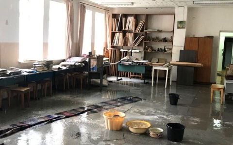В Кировской области из-за проливных дождей затопило художественную школу
