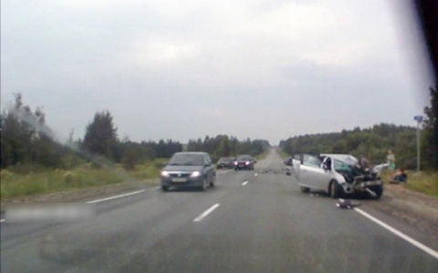 На трассе «Вятка» столкнулись «Газель» и Chevrolet: есть погибшие