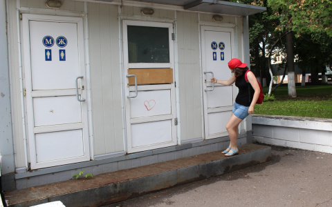 Анатолий Курбатов: «Не рассматриваю биотуалеты на Театралке как туалеты вообще»