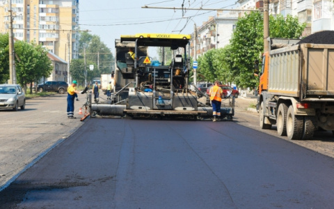 «Чиновников в Кирове предлагаю пересадить в кабриолеты»: общественный наблюдатель о проклятии дорог в Кирове