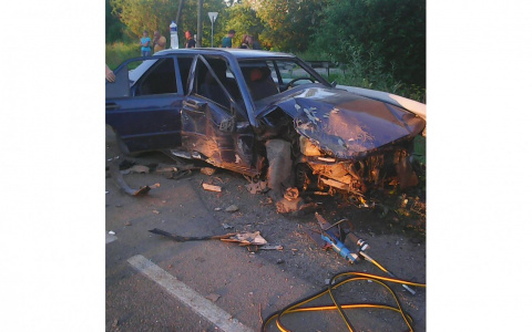 «Люди лежали на дороге рядом с искореженными авто»: в ДТП в Орловском районе пострадали 4 человека