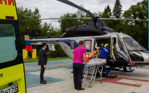 Из Кикнура в Киров за 50 минут доставили пациента с тяжелым кровотечением