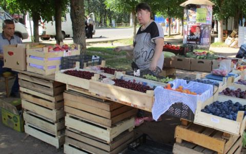 В Кирове оштрафовали торговцев овощами у магазина