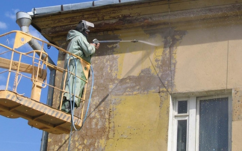 В Кировской области хотят ужесточить контроль за реализацией программы капремонта